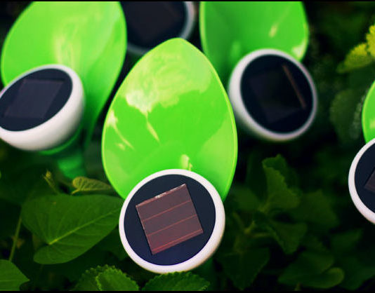 Luci ad energia solare 1400 0 luci energia solare giardino_ok